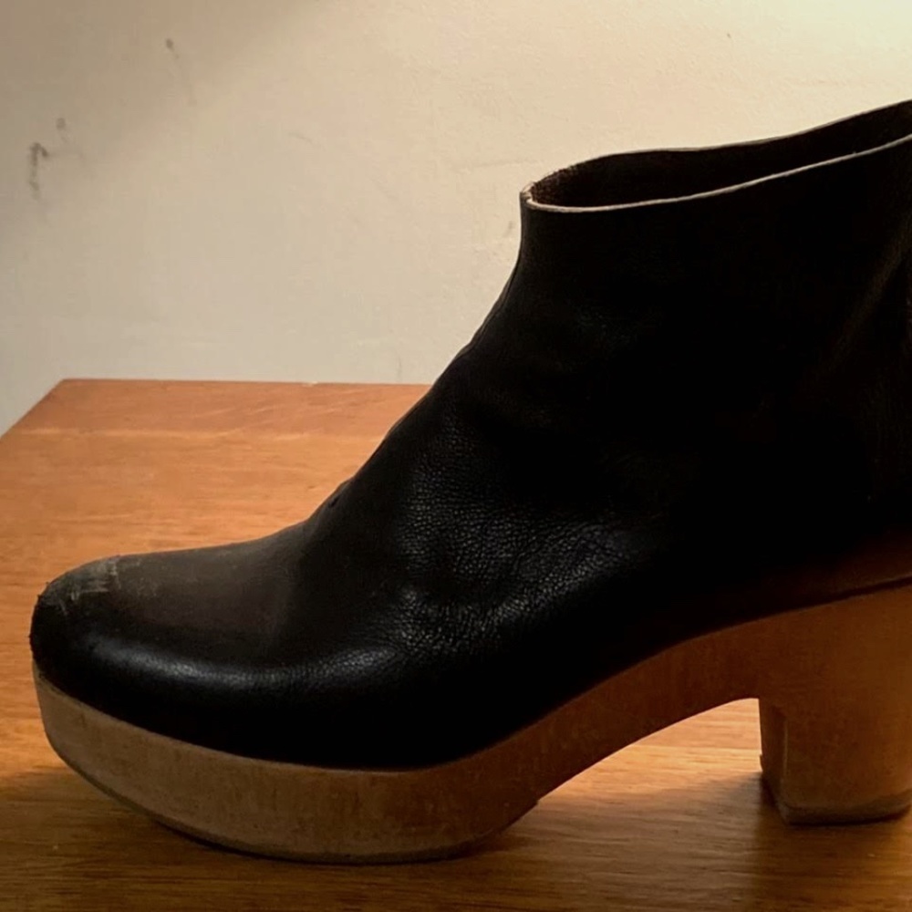 Women Coclico Tecla clog black wood platform heel.  Not new but comes with box!